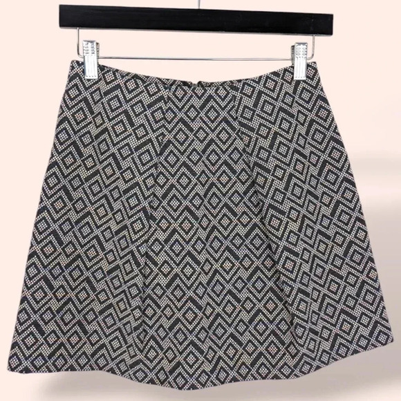 Stradivarius Pleated Mini Skirt - Picture 4 of 6